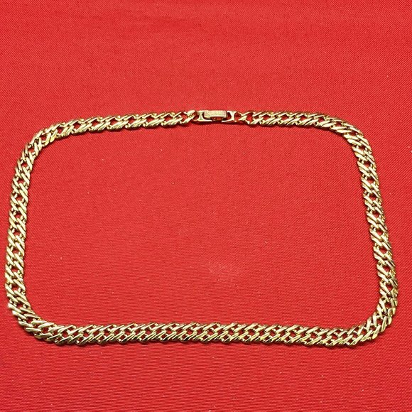 Gold Plate Curb Link Chain Necklace - Picture 4 of 10